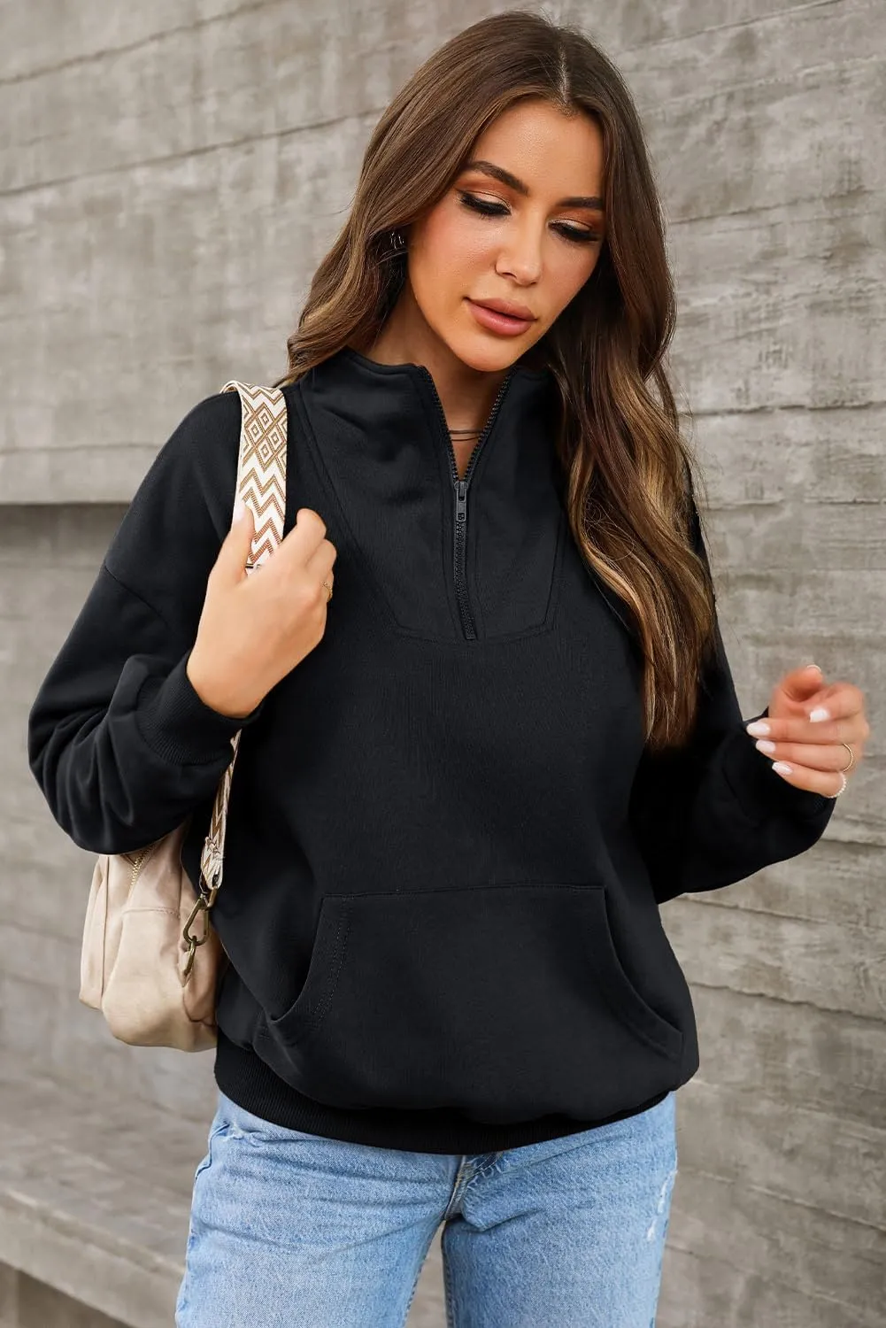BLENCOT Women Half Zip Oversized Sweatshirts Long Sleeve Fleece Trendy Cropped Pullover Workout Warm Tops With Pockets S-2XL