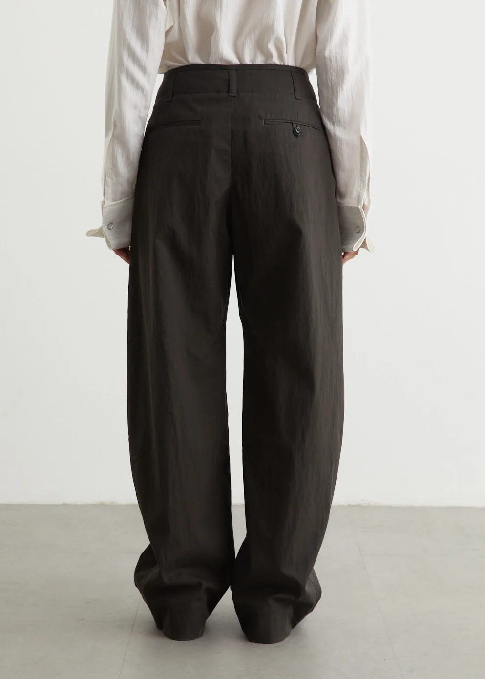 Curved Volume Pants