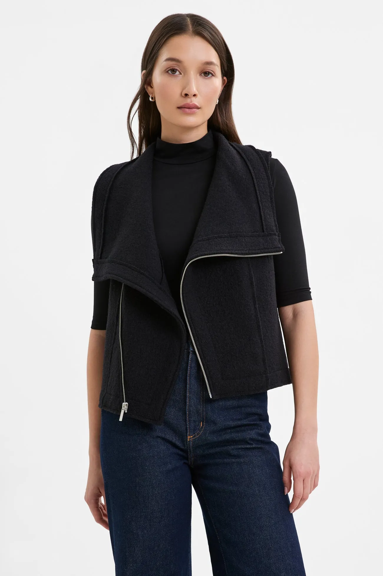 Hanora Vest