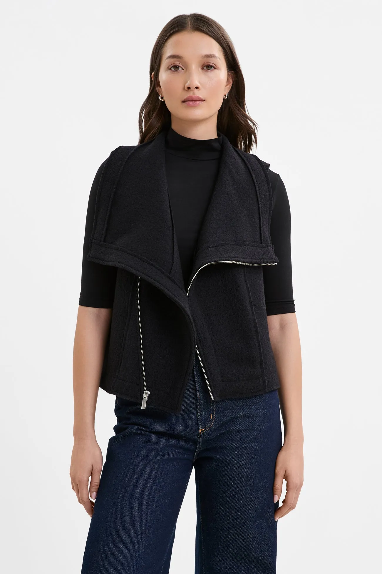 Hanora Vest