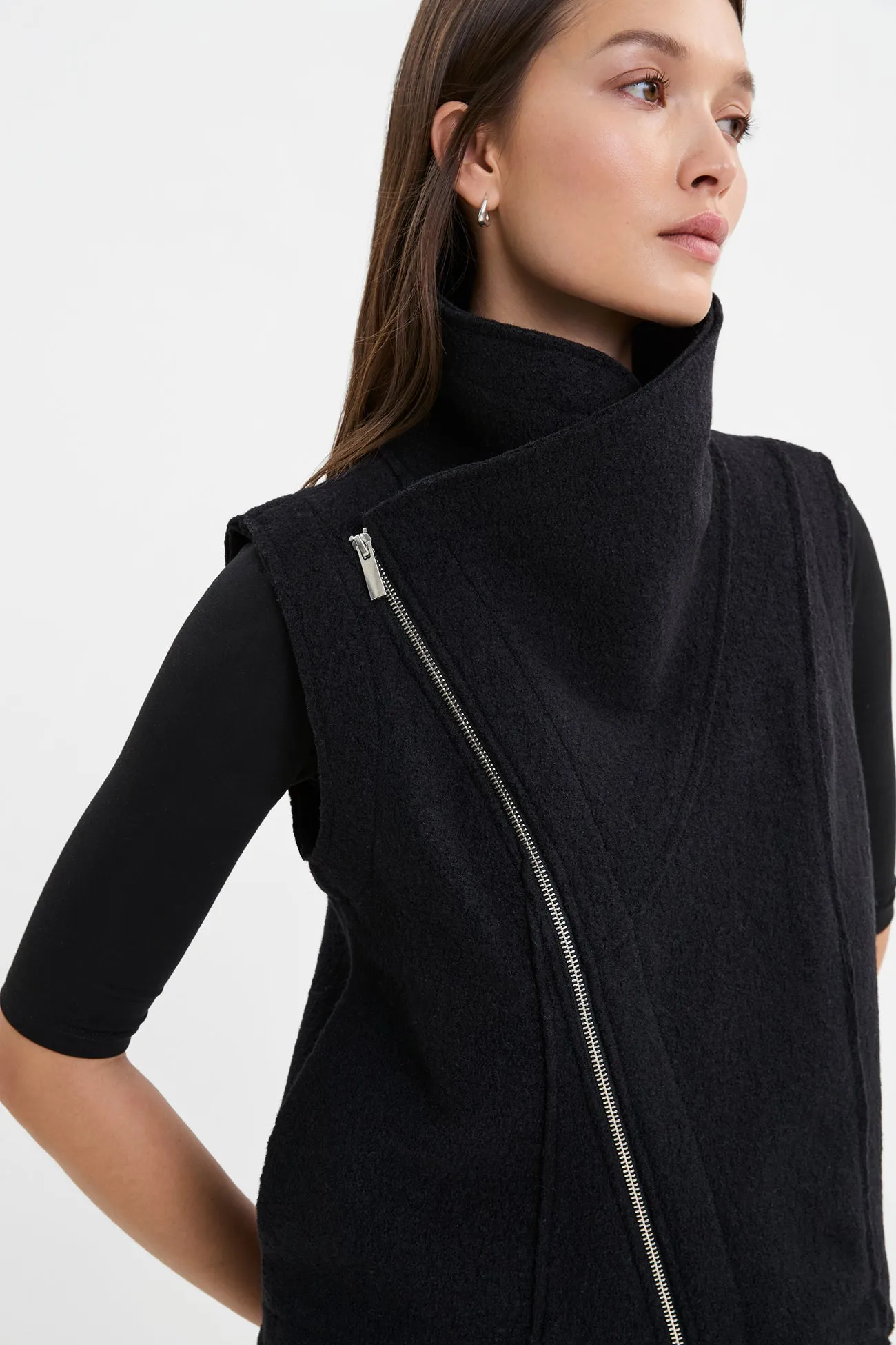 Hanora Vest