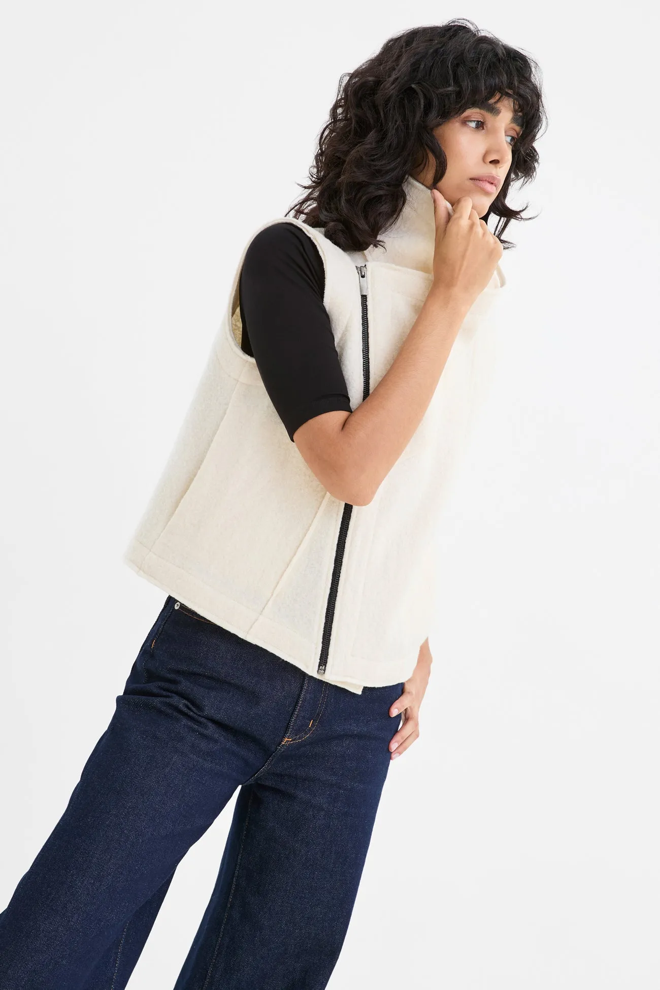 Hanora Vest