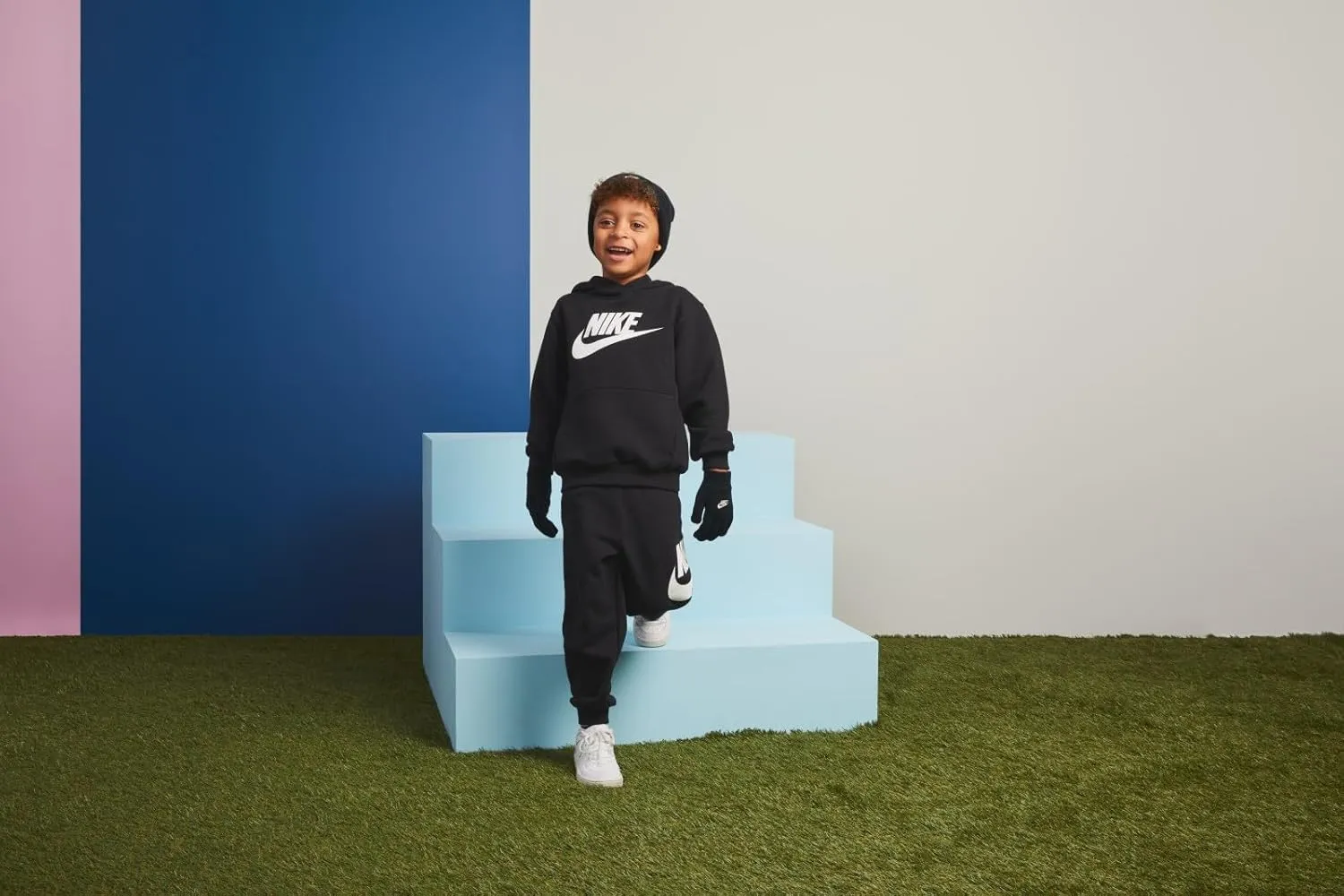Nike Unisex Kids Club Fleece Sportswear Pullover Hoodie and Jogger Pants 2-piece Outfit Set