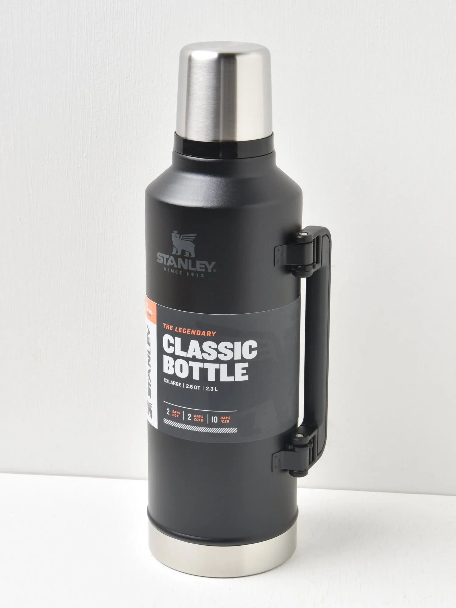 The Legendary Classic Bottle 2.5QT / 2.3L M.B